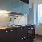 Daire Lovely Flat With Park View Milano