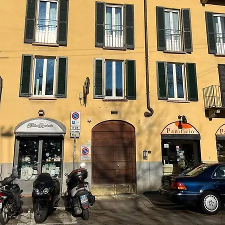 Daire Lovely Flat With Park View Milano